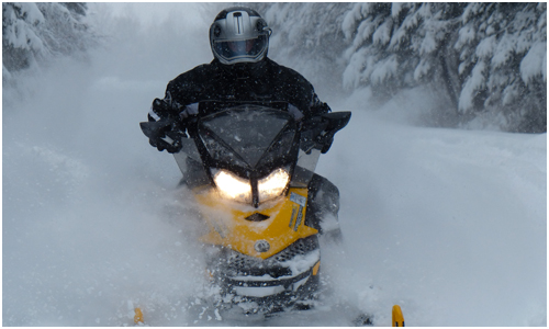 Suberbe snowy landscape in Snowmobile stays offered by the Outfitter